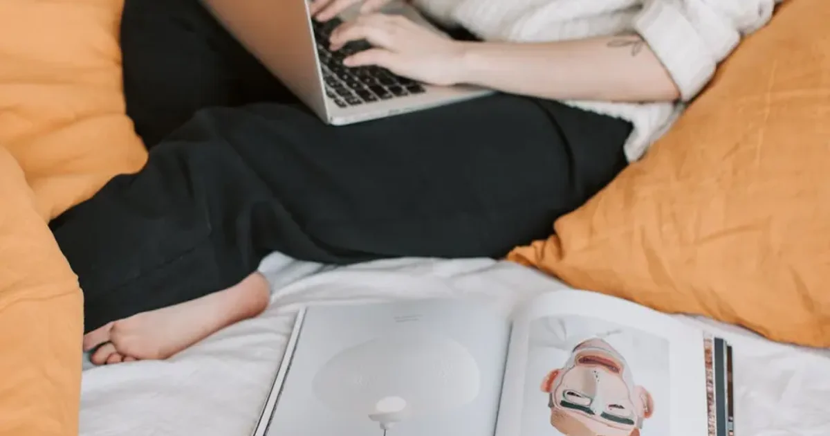 Because FaceTime Isn't Enough — Long Distance Relationship Gifts That Actually Help
